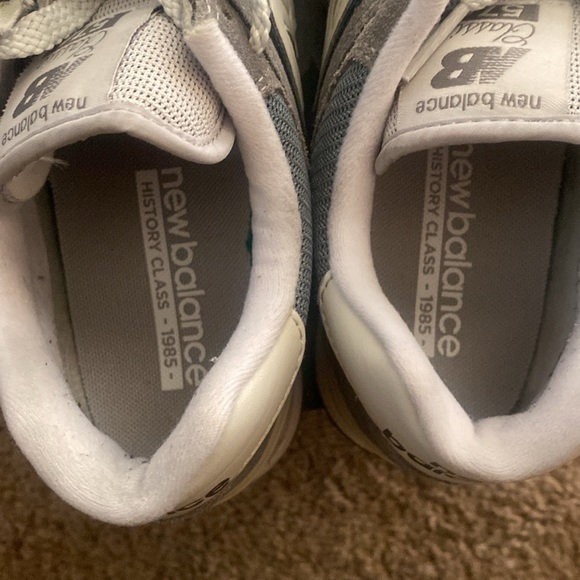 New Balance | Pre-loved History Class 574s Classics - Picture 10 of 11